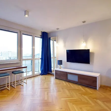 Avis - Wladyslawa 39 Gdynia